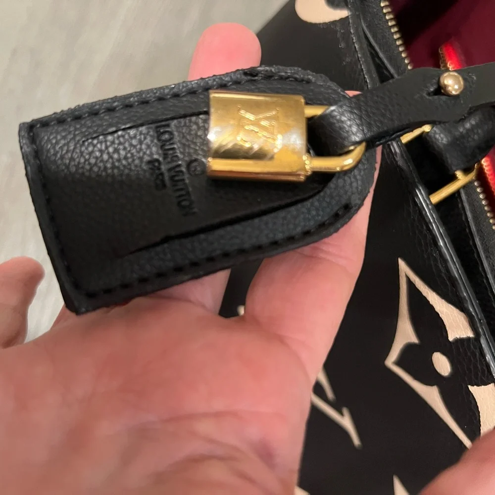Purse Louis Vuitton Black and Cream - Picture 9 of 10